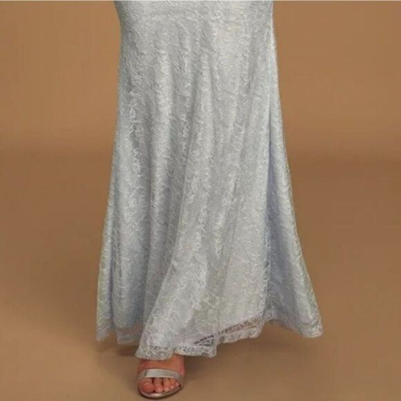 Lulu's Feeling Amorous Lace Maxi Dress size large - Picture 6 of 8